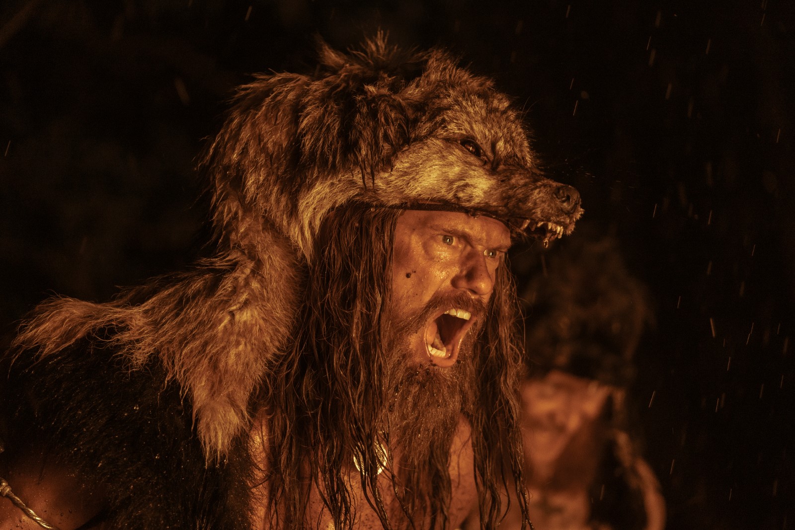 Alexander Skarrsgard et Nicole Kidman dans The Northman de Robert Eggers.