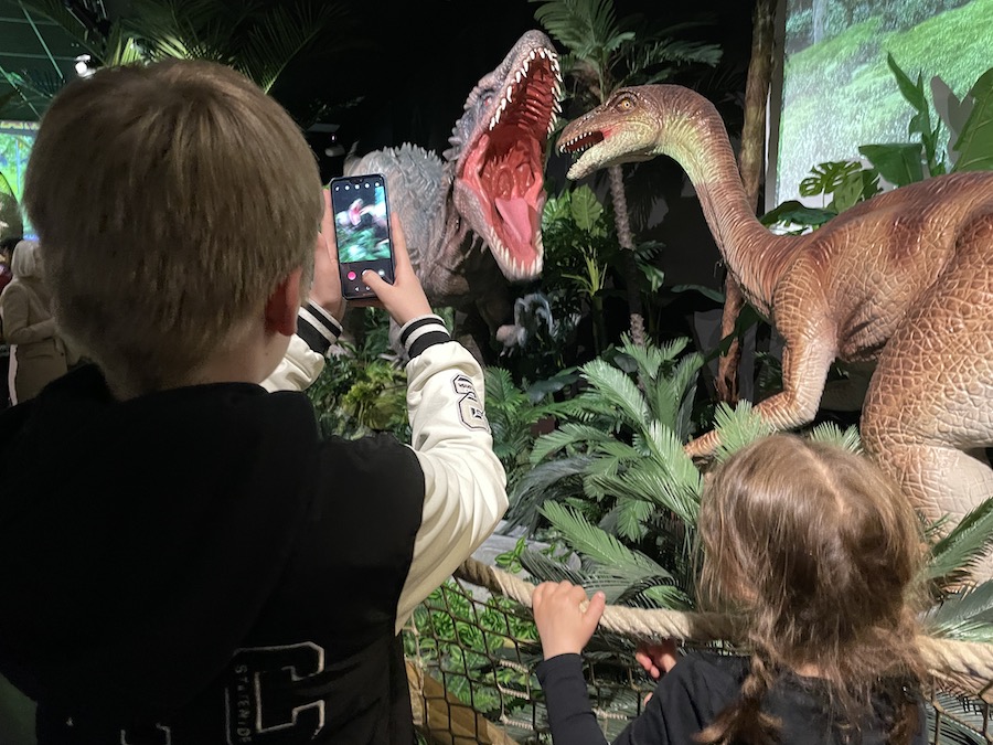 Indominus attaque à Jurassic expo enfants portables.