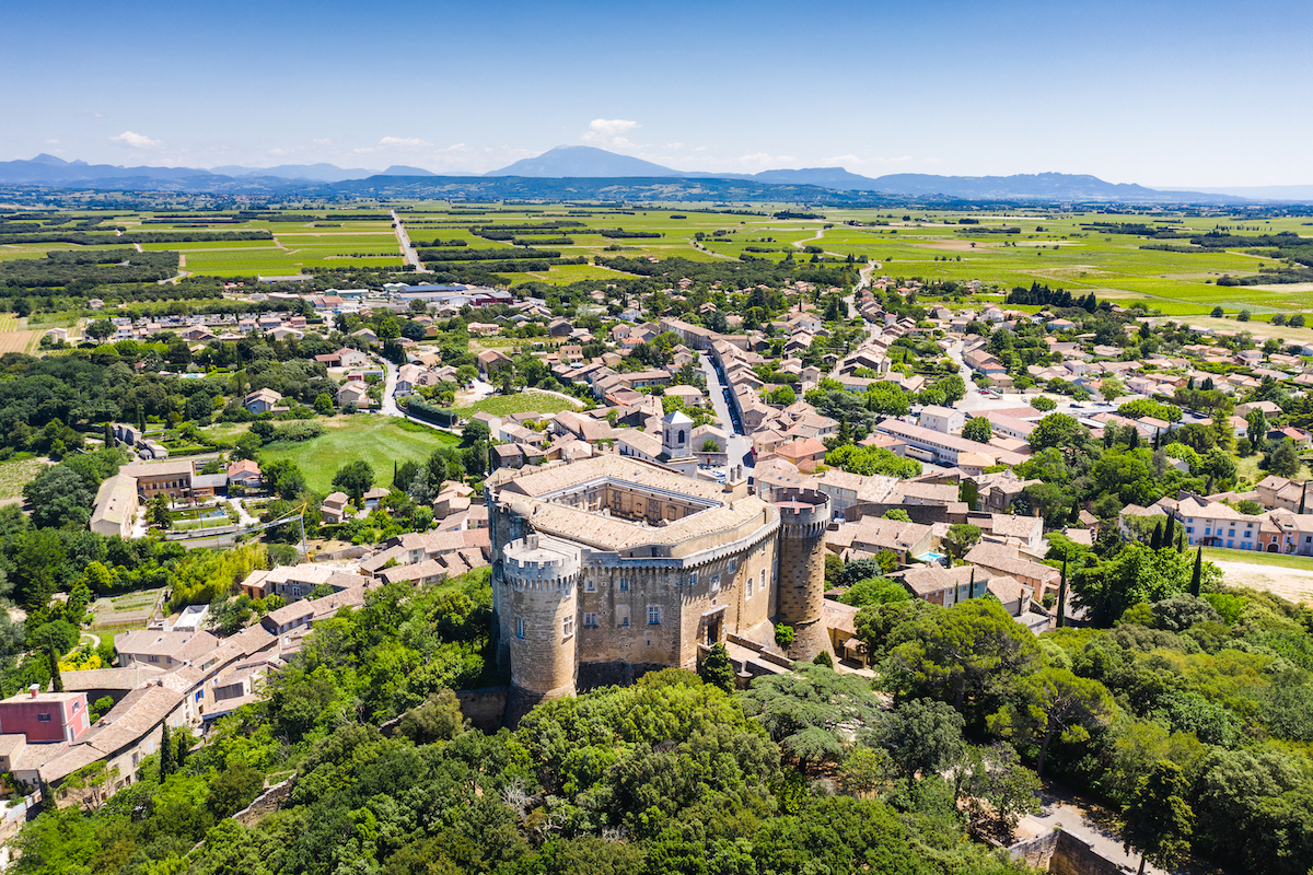 La vie de château à Suze-la-Rousse en Drôme provençale