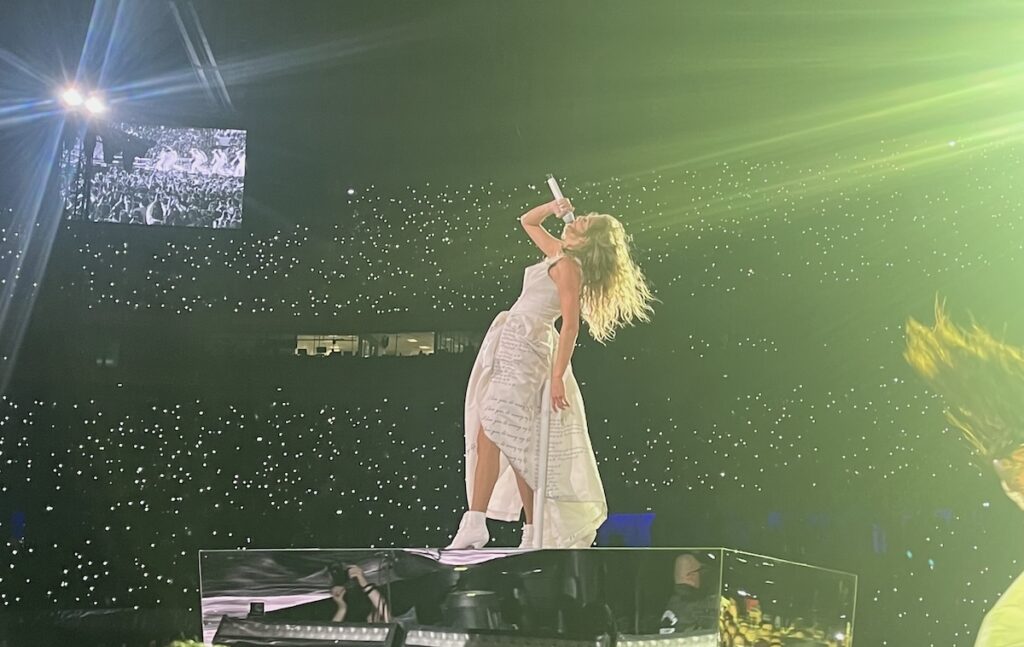 On a adoré : Taylor Swift a enflammé le Groupama Stadium dans un show XXL