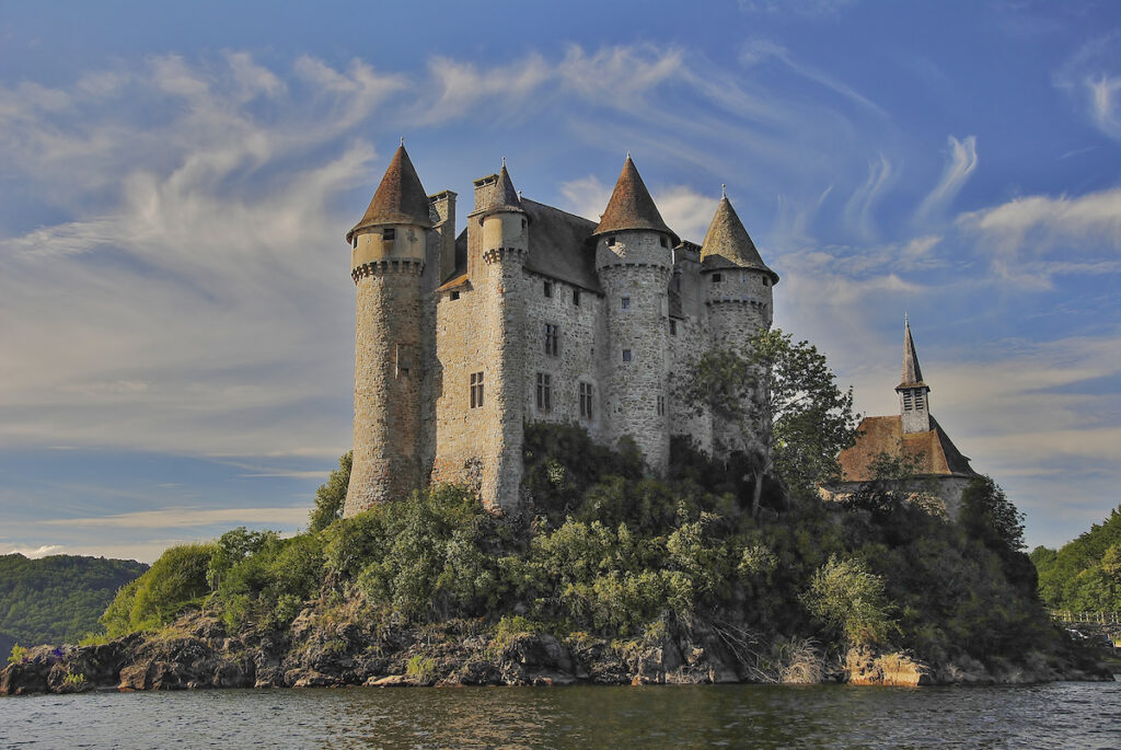 Le château de Val, un décor de carte postale romantique